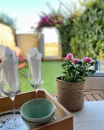 Flat With Garden Castelldefels