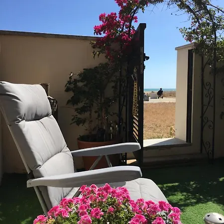 Apartamento Flat With Garden Castelldefels