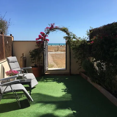 Apartment Flat With Garden