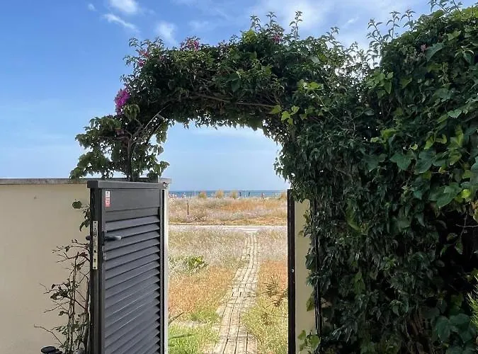 Flat With Garden Апартаменты *