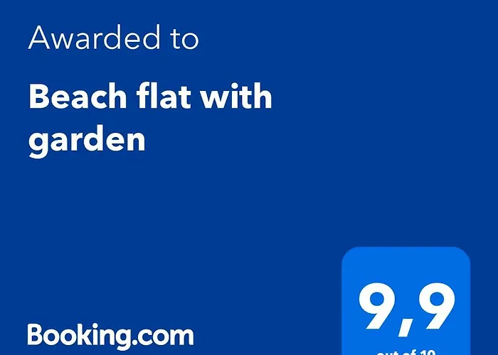 Апартаменты Flat With Garden Кастельдефельс