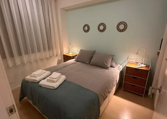 Flat With Garden Кастельдефельс