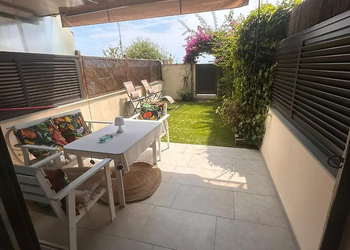 Flat With Garden